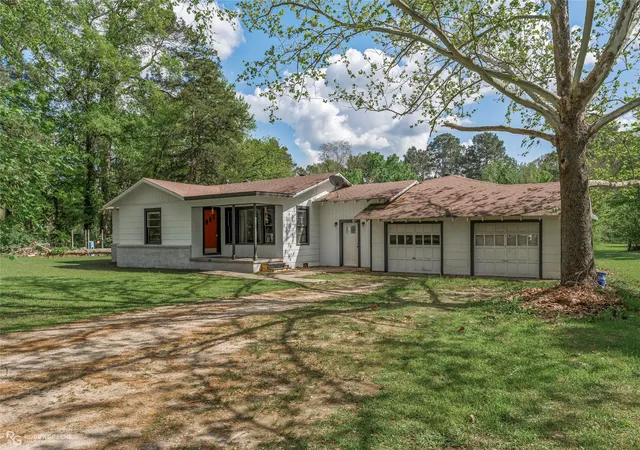 Photo 3 of Sale Pending at 5725 Harper Rd, Keithville, LA 71047 | MLS# 21236512 | Listing updated on 2026-09-10