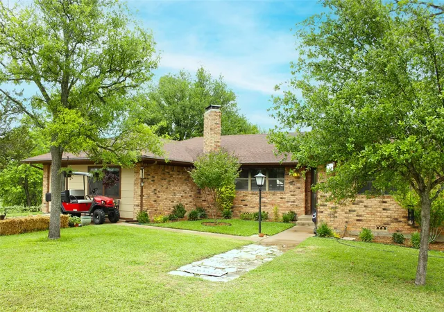 Single family home for sale at 173 County Road 3112, Clifton, TX 76634 | MLS# 21230873