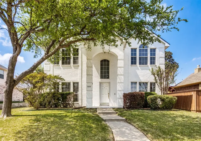 Photo 1 of Sale Pending at 8005 Alderwood Pl, Plano, TX 75025 | MLS# 21238127 | Listing updated on 2026-09-13