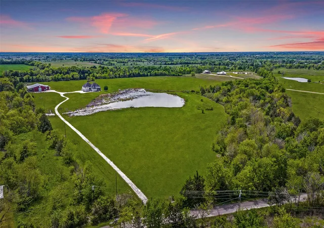 Photo 2 of Mansion for sale at 6100 Old Clarksville Rd, Reno, TX 75462 | MLS# 21230819 | Listing updated on 2026-10-23
