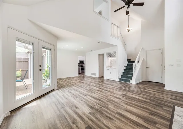 Photo 2 of Sale Pending at 17910 Windflower Wy #2204, Dallas, TX 75252 | MLS# 21238265 | Listing updated on 2026-08-01