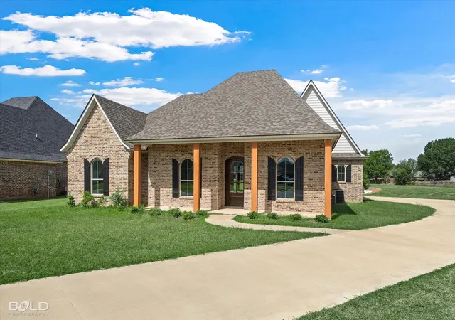 Photo 3 of Sale Pending at 319 Newport, Benton, LA 71006 | MLS# 21239205 | Listing updated on 2026-09-14