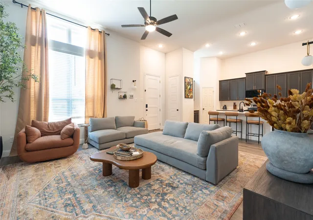 Photo 3 of Sale Pending at 532 E 2Nd St, Irving, TX 75060 | MLS# 21239233 | Listing updated on 2026-09-14