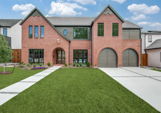 Photo 1 of Single family home for sale at 1618 Old Gate Ln, Dallas, TX 75218 | MLS# 21239310 | Listing updated on 2026-09-14
