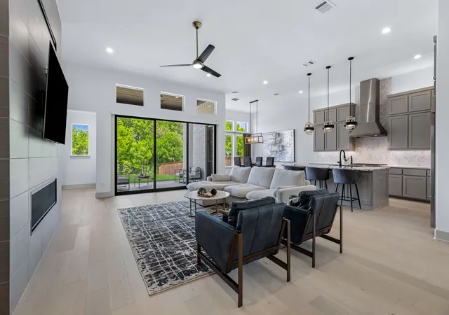 Photo 3 of Single family home for sale at 6252 Rocca Valle Dr, Mc Kinney, TX 75071 | MLS# 21236782 | Listing updated on 2026-09-25