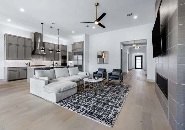 Photo 4 of Single family home for sale at 6252 Rocca Valle Dr, Mc Kinney, TX 75071 | MLS# 21236782 | Listing updated on 2026-09-25