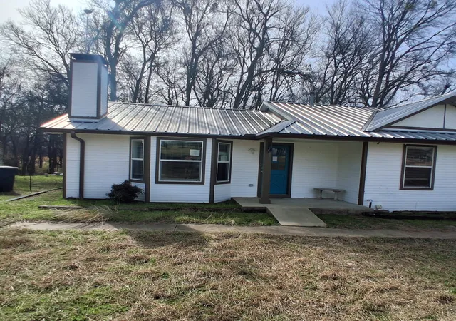 Photo 2 of Sale Pending at 3836 Rs County Road 1605, Lone Oak, TX 75453 | MLS# 21238584 | Listing updated on 2026-09-11