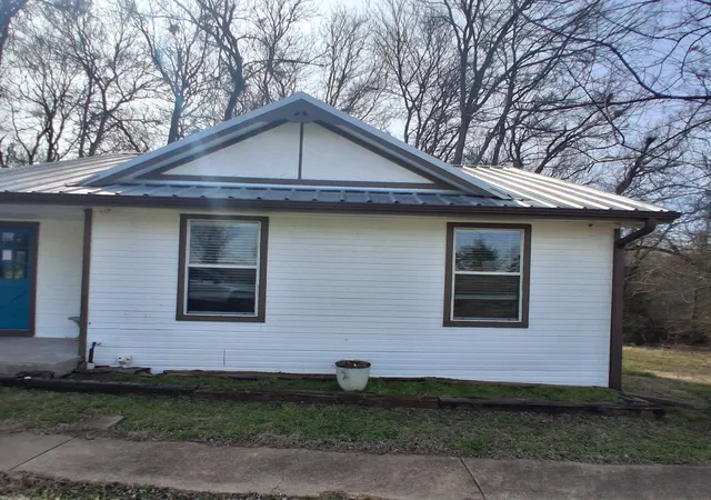 Photo 3 of Sale Pending at 3836 Rs County Road 1605, Lone Oak, TX 75453 | MLS# 21238584 | Listing updated on 2026-09-11
