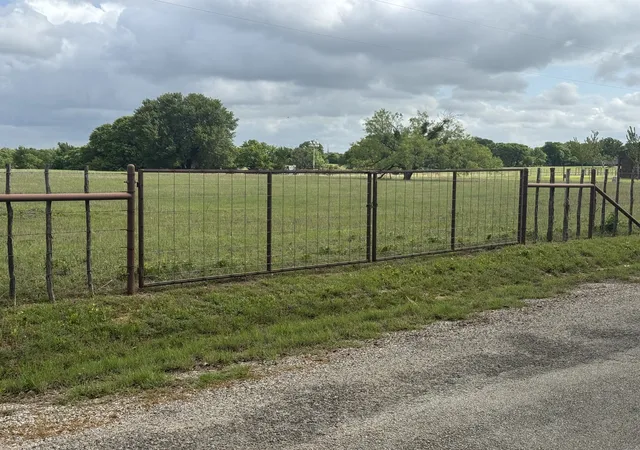 Photo 3 of Land for sale at 1238 Kite Rd, Mineral Wells, TX 76067 | MLS# 21238141 | Listing updated on 2026-09-28