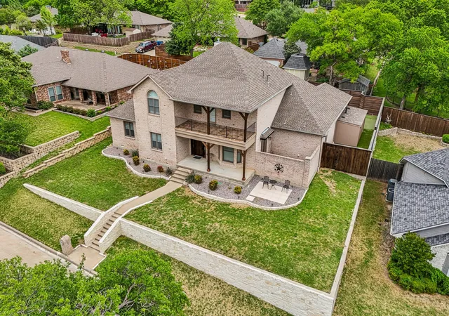 Photo 2 of Single family home for sale at 711 Ridgeview Dr, Rockwall, TX 75087 | MLS# 21238945 | Listing updated on 2026-09-19