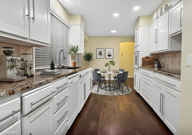 Photo 4 of Single family home for sale at 4616 Westchester Dr, Waco, TX 76710 | MLS# 21238278 | Listing updated on 2026-09-13