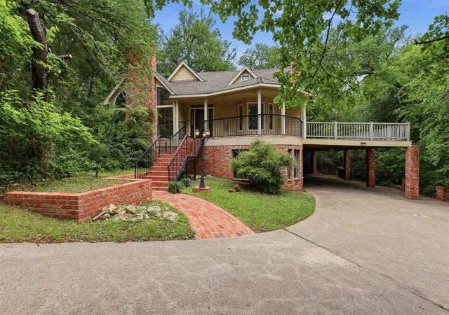 Photo 37 of Single family home for sale at 1945 Bluebird Ave, Fort Worth, TX 76111 | MLS# 21239573 | Listing updated on 2026-09-24