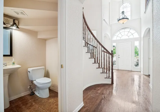 Photo 2 of Single family home for sale at 4317 Sea View Dr, Garland, TX 75043 | MLS# 21239172 | Listing updated on 2026-09-29
