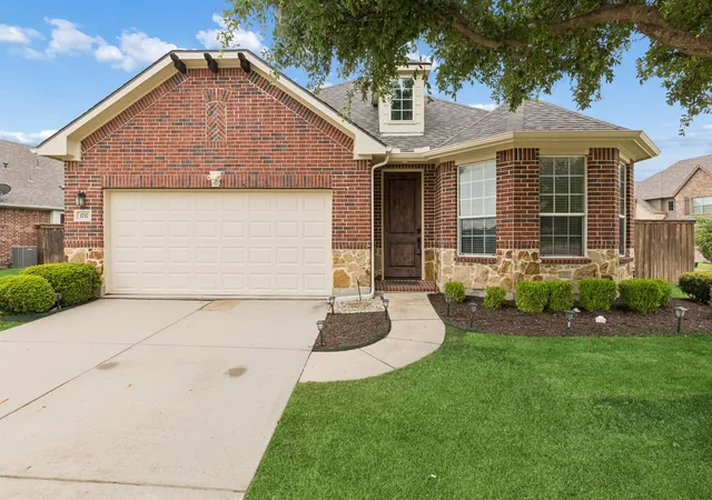 Photo 2 of Single family home for sale at 1717 Tahoe Trl, Prosper, TX 75078 | MLS# 21240612 | Listing updated on 2026-09-12