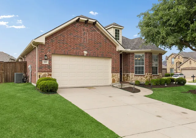 Photo 3 of Single family home for sale at 1717 Tahoe Trl, Prosper, TX 75078 | MLS# 21240612 | Listing updated on 2026-09-12