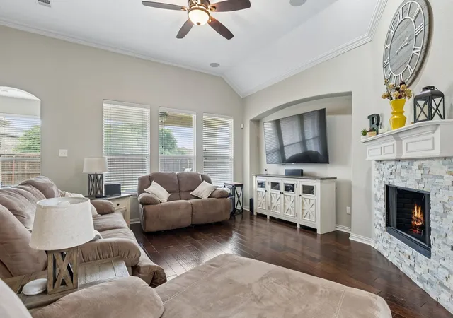 Photo 3 of Single family home for sale at 1717 Tahoe Trl, Prosper, TX 75078 | MLS# 21240612 | Listing updated on 2026-09-23