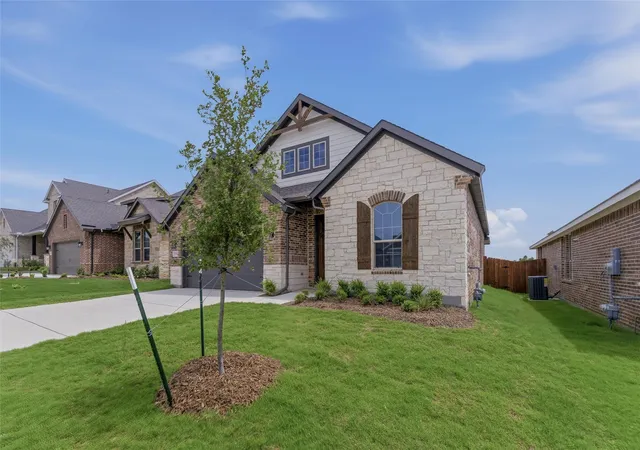 Photo 1 of Single family home for sale at 3510 Helena St, Gainesville, TX 76240 | MLS# 21240817 | Listing updated on 2026-10-05