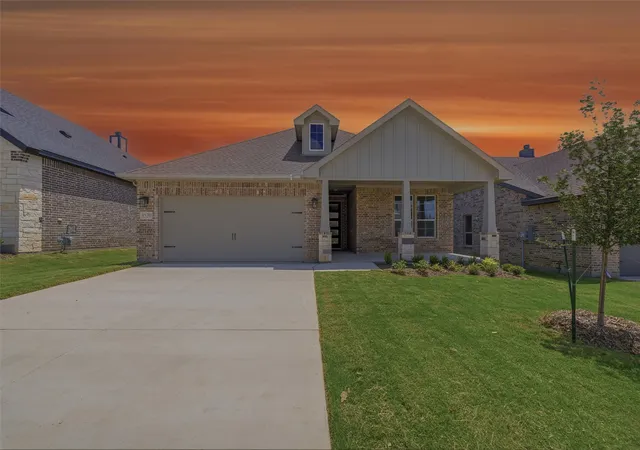 Photo 22 of Single family home for sale at 3520 Helena St, Gainesville, TX 76240 | MLS# 21240830 | Listing updated on 2026-10-07