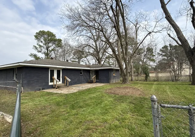Photo 2 of Sale Pending at 410 Lone Star Rd, Trinidad, TX 75163 | MLS# 21238616 | Listing updated on 2026-09-09