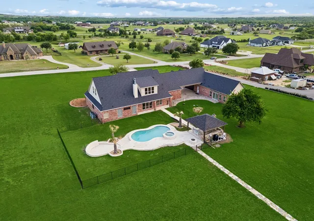 Photo 3 of Sale Pending at 4800 High Plains Ct, Fort Worth, TX 76179 | MLS# 21239969 | Listing updated on 2026-09-08
