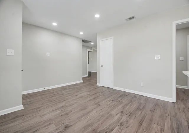 Photo 3 of Single family home for sale at 2901 Mill Trl, Carrollton, TX 75007 | MLS# 21241204 | Listing updated on 2026-07-29