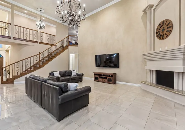 Photo 3 of Sale Pending at 2112 Becky Ln, Cedar Hill, TX 75104 | MLS# 21241100 | Listing updated on 2026-07-28