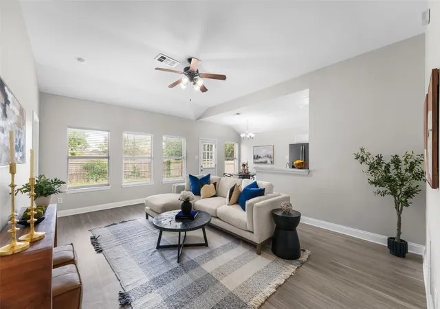 Photo 3 of Single family home for sale at 2408 Castle Ridge Dr, Mc Kinney, TX 75071 | MLS# 21197754 | Listing updated on 2026-09-10