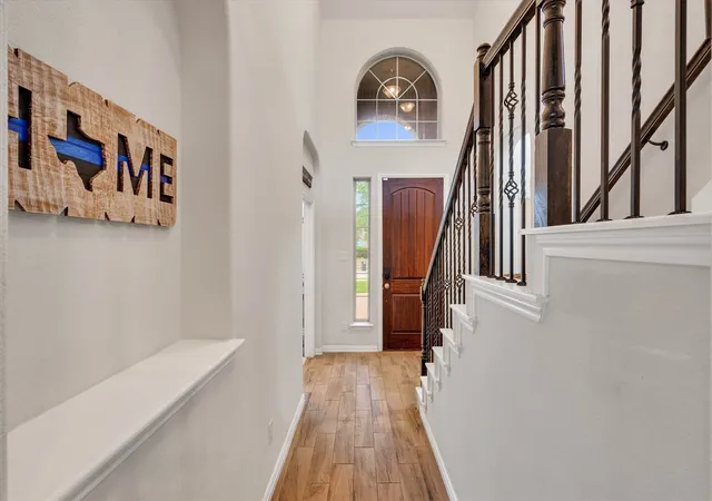 Photo 3 of Single family home for sale at 3233 Burgundy Ln, Midlothian, TX 76065 | MLS# 21241760 | Listing updated on 2026-10-01