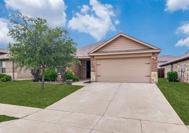 Photo 1 of Sale Pending at 877 Darst Dr, Fate, TX 75189 | MLS# 21238439 | Listing updated on 2026-09-25