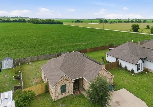 Photo 1 of Single family home for sale at 106 Joyce St, Whitney, TX 76692 | MLS# 21241749 | Listing updated on 2026-08-02