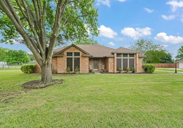 Photo 1 of Single family home for sale at 314 Clay Ln, Red Oak, TX 75154 | MLS# 21241523 | Listing updated on 2026-09-10