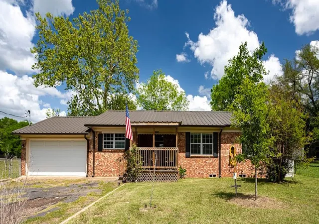 Photo 1 of Single family home for sale at 1921 Fm 279, Ben Wheeler, TX 75754 | MLS# 21242159 | Listing updated on 2026-09-11