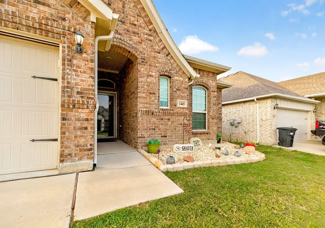 Photo 3 of Sale Pending at 1445 Eagle Nest Dr, Azle, TX 76020 | MLS# 21226879 | Listing updated on 2026-10-05