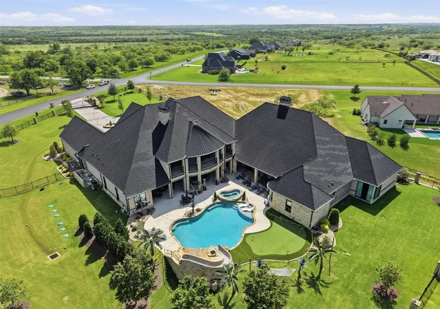 Photo 1 of Mansion for sale at 137 Angelina Dr, Aledo, TX 76008 | MLS# 21242325 | Listing updated on 2026-10-20