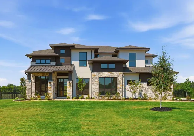 Photo 1 of Single family home for sale at 108 Chesterfield Ln, Heath, TX 75032 | MLS# 21242384 | Listing updated on 2026-10-07