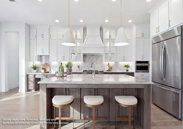 Photo 2 of Single family home for sale at 108 Chesterfield Ln, Heath, TX 75032 | MLS# 21242384 | Listing updated on 2026-10-07