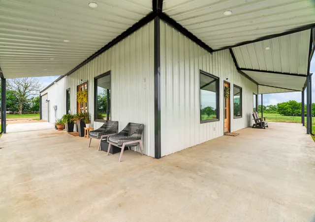 Photo 3 of Single family home for sale at 815 Cr 12550, Paris, TX 75462 | MLS# 21241743 | Listing updated on 2026-09-14