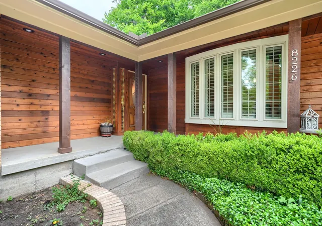 Photo 2 of Single family home for sale at 8226 Hunnicut Rd, Dallas, TX 75228 | MLS# 21242298 | Listing updated on 2026-09-14