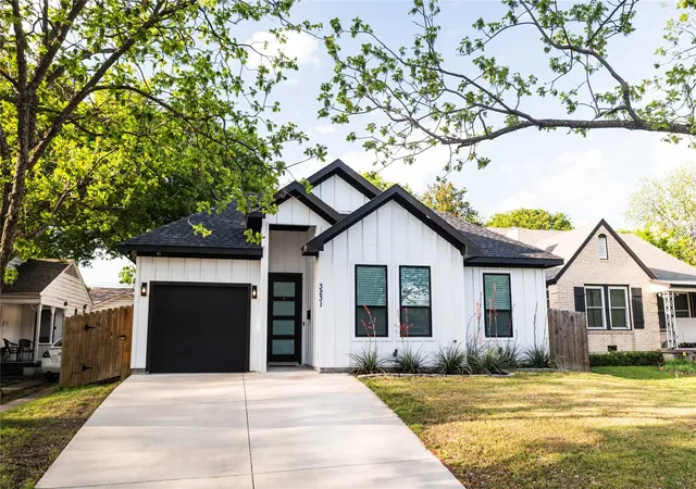 Photo 1 of Sale Pending at 3231 Fairview Ave, Dallas, TX 75223 | MLS# 21242267 | Listing updated on 2026-09-11