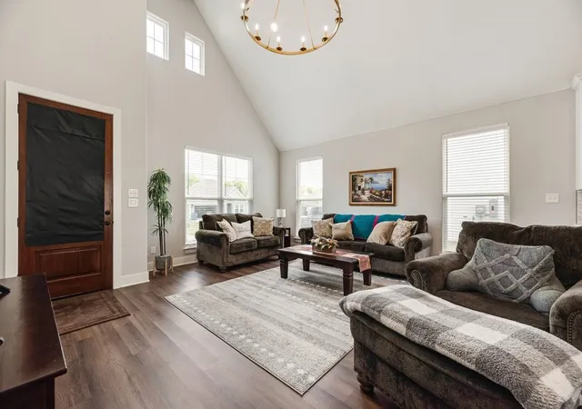 Photo 1 of Single family home for sale at 109 Vaughn Meadows Dr, Tom Bean, TX 75491 | MLS# 21240749 | Listing updated on 2026-09-14