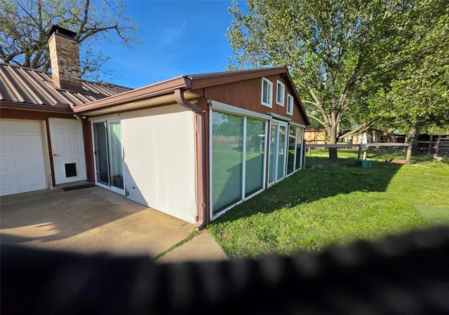 Photo 3 of House for sale at 550 Rs County Road 3425, Emory, TX 75440 | MLS# 21242871 | Listing updated on 2026-10-02