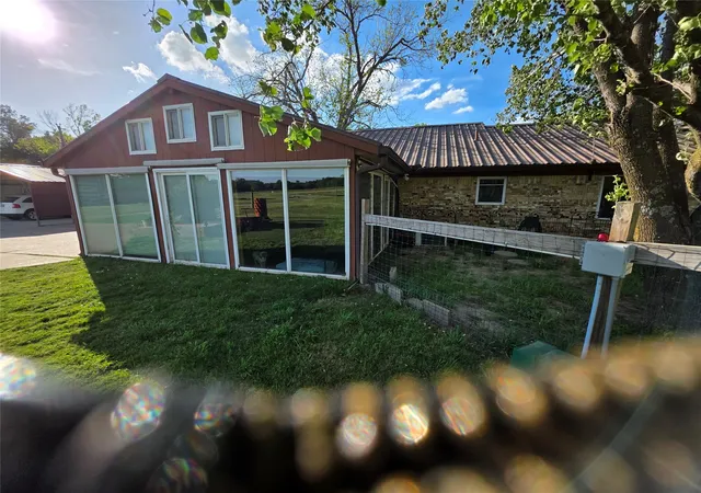 Photo 4 of House for sale at 550 Rs County Road 3425, Emory, TX 75440 | MLS# 21242871 | Listing updated on 2026-10-02