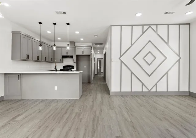 Photo 3 of Single family home for sale at 715 Ezekial Ave, Dallas, TX 75217 | MLS# 21240422 | Listing updated on 2026-09-29