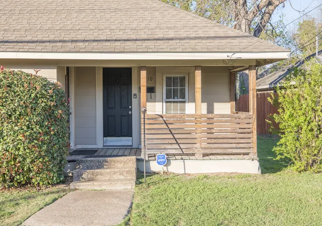 Photo 1 of Single family home for sale at 1910 S 12th St, Waco, TX 76706 | MLS# 21242872 | Listing updated on 2026-07-29