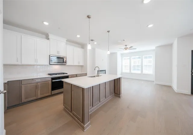 Photo 3 of Townhouse for sale at 2101 Naples Dr, Rowlett, TX 75088 | MLS# 21243249 | Listing updated on 2026-09-13