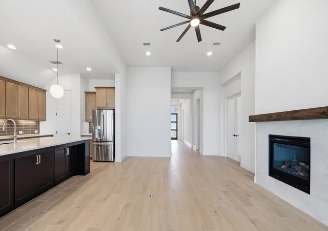Photo 3 of Single family home for sale at 273 Rosemallow Ln, Waxahachie, TX 75165 | MLS# 21243332 | Listing updated on 2026-10-07