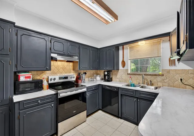 Photo 3 of Sale Pending at 173 India Dr, Shreveport, LA 71115 | MLS# 21243403 | Listing updated on 2026-07-29