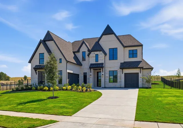 Photo 1 of Sale Pending at 239 Chesterfield Ln, Heath, TX 75032 | MLS# 21243542 | Listing updated on 2026-10-06