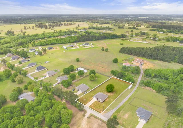 Photo 1 of Single family home for sale at 16889 County Road 3224, Winona, TX 75792 | MLS# 21240495 | Listing updated on 2026-09-06