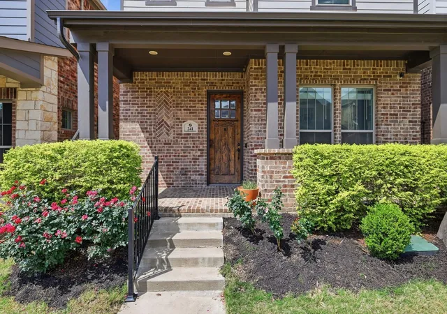 Photo 2 of Single family home for sale at 241 Harbor Hills Dr, Flower Mound, TX 75028 | MLS# 21241114 | Listing updated on 2026-08-01